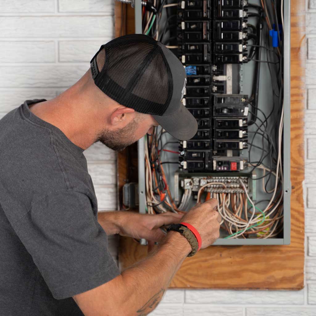 Cyrus Electric electrical panel services